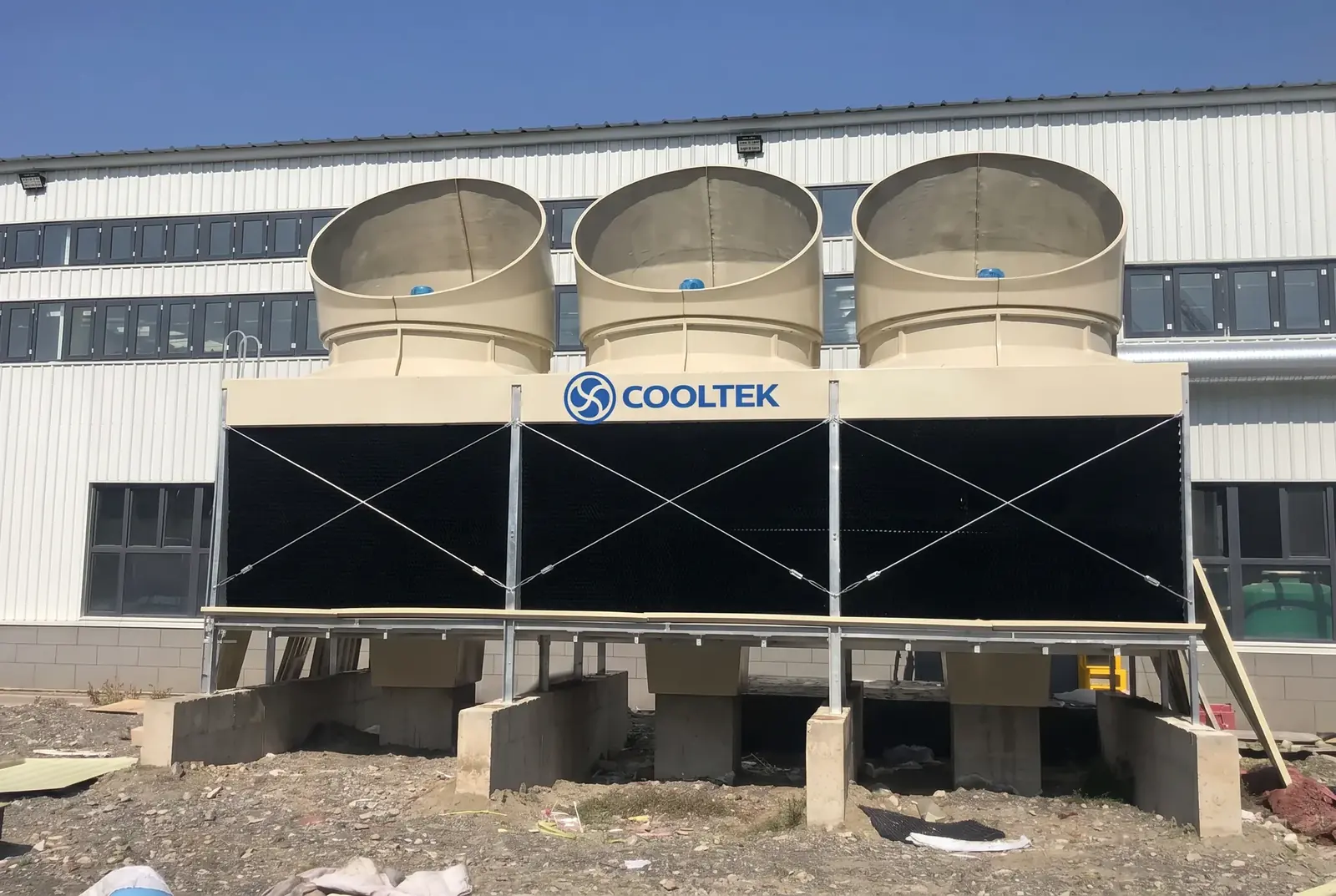 Quang Điện Dubhe 兴安省 — COOLTEK LH 逆流方塔